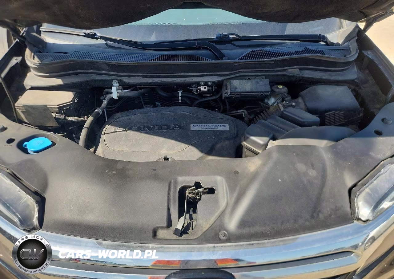 2019 Honda Ridgeline Sport VIN:5FPYK3F18KB040806 - 11