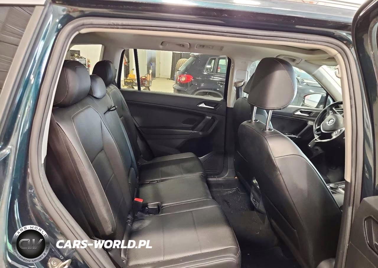 2018 Volkswagen Tiguan Se VIN:3VV2B7AX8JM192923 - 11