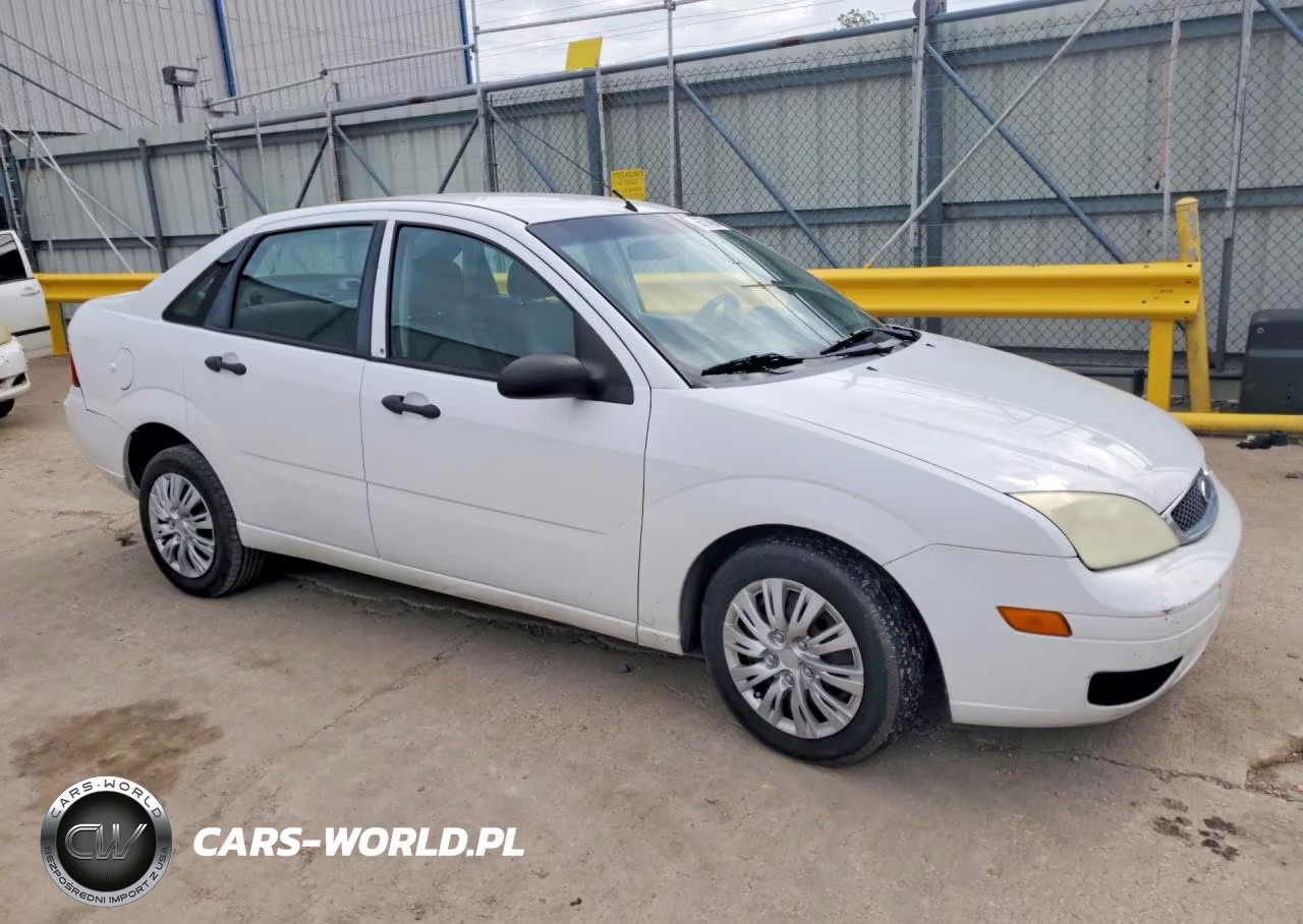 2007 Ford Focus Zx4 VIN:1FAFP34N27W106136 - 4
