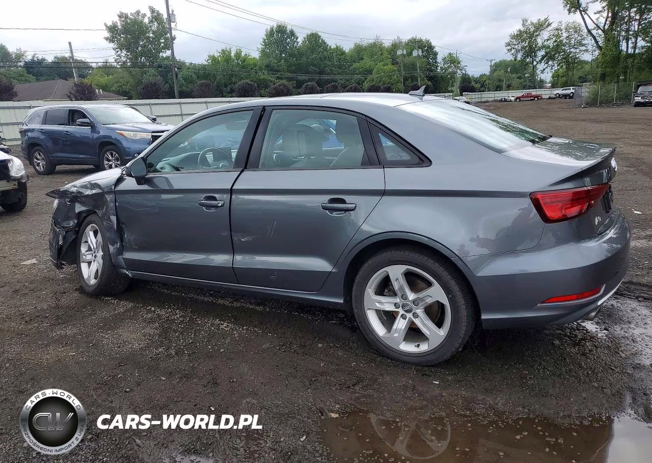 2017 Audi A3 Premium VIN:WAUB8GFF2H1052545 - 2