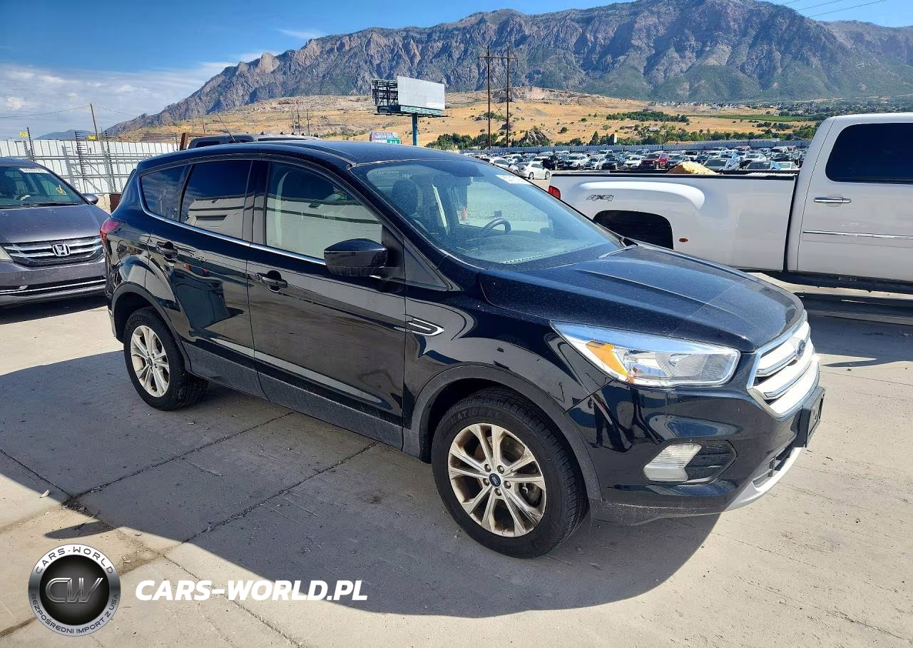 2019 Ford Escape Se VIN:1FMCU9GD9KUB03777 - 4