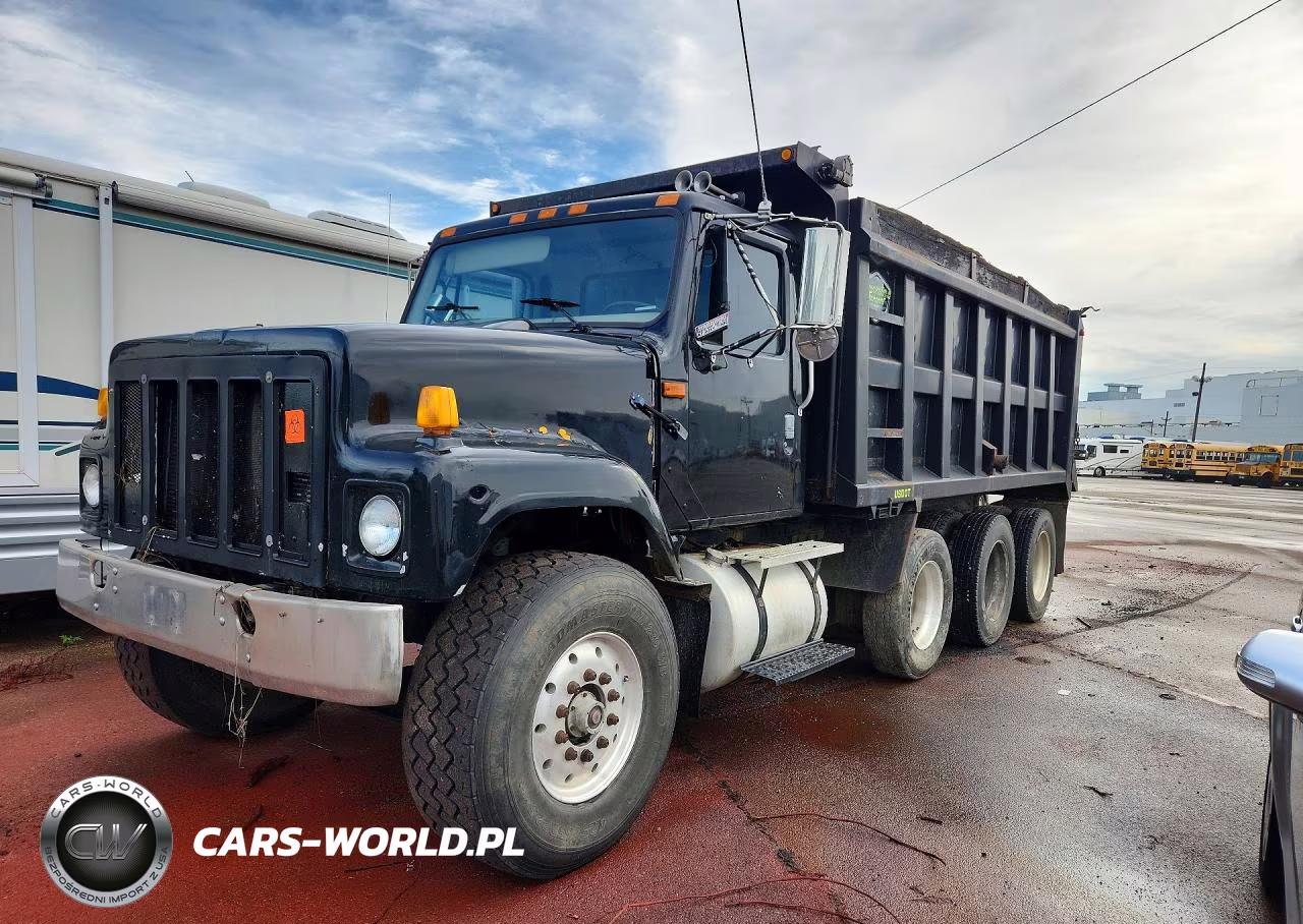 2002 International F-2574 Dump Truck – zdjęcie 1 z 13
