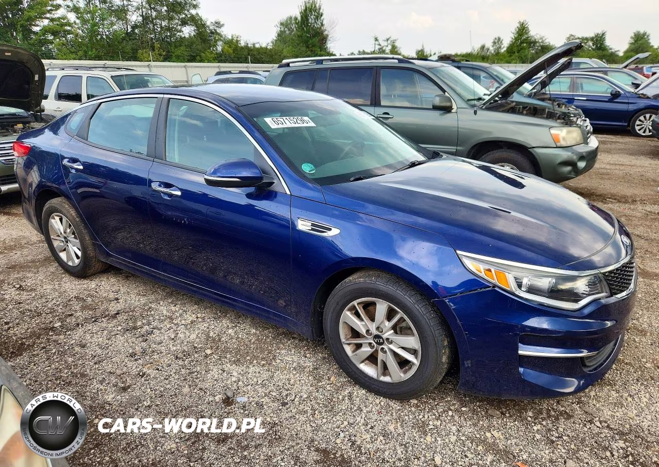 2017 Kia Optima Lx VIN:5XXGT4L32HG150026 - 4