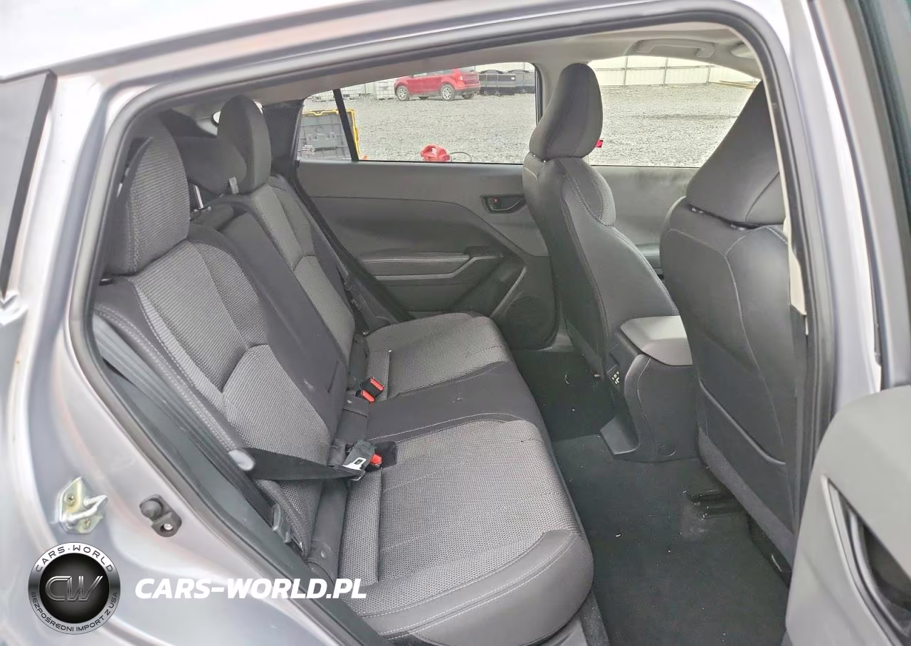 2024 Subaru Crosstrek Premium VIN:JF2GUADC7R8267214 - 10