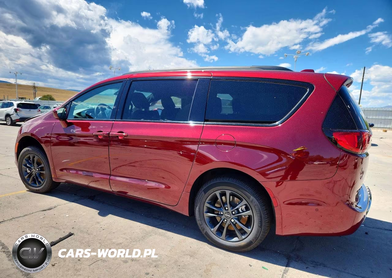 2020 Chrysler Pacifica Touring L VIN:2C4RC3BG7LR289057 - 2