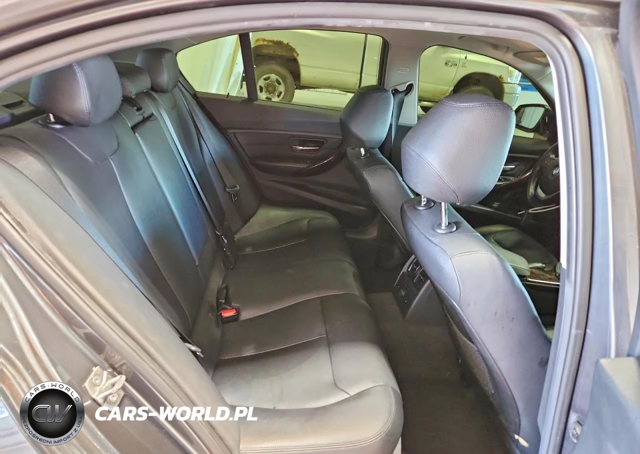 2015 BMW 328 Xi VIN:WBA3B3G52FNT68828 - 10