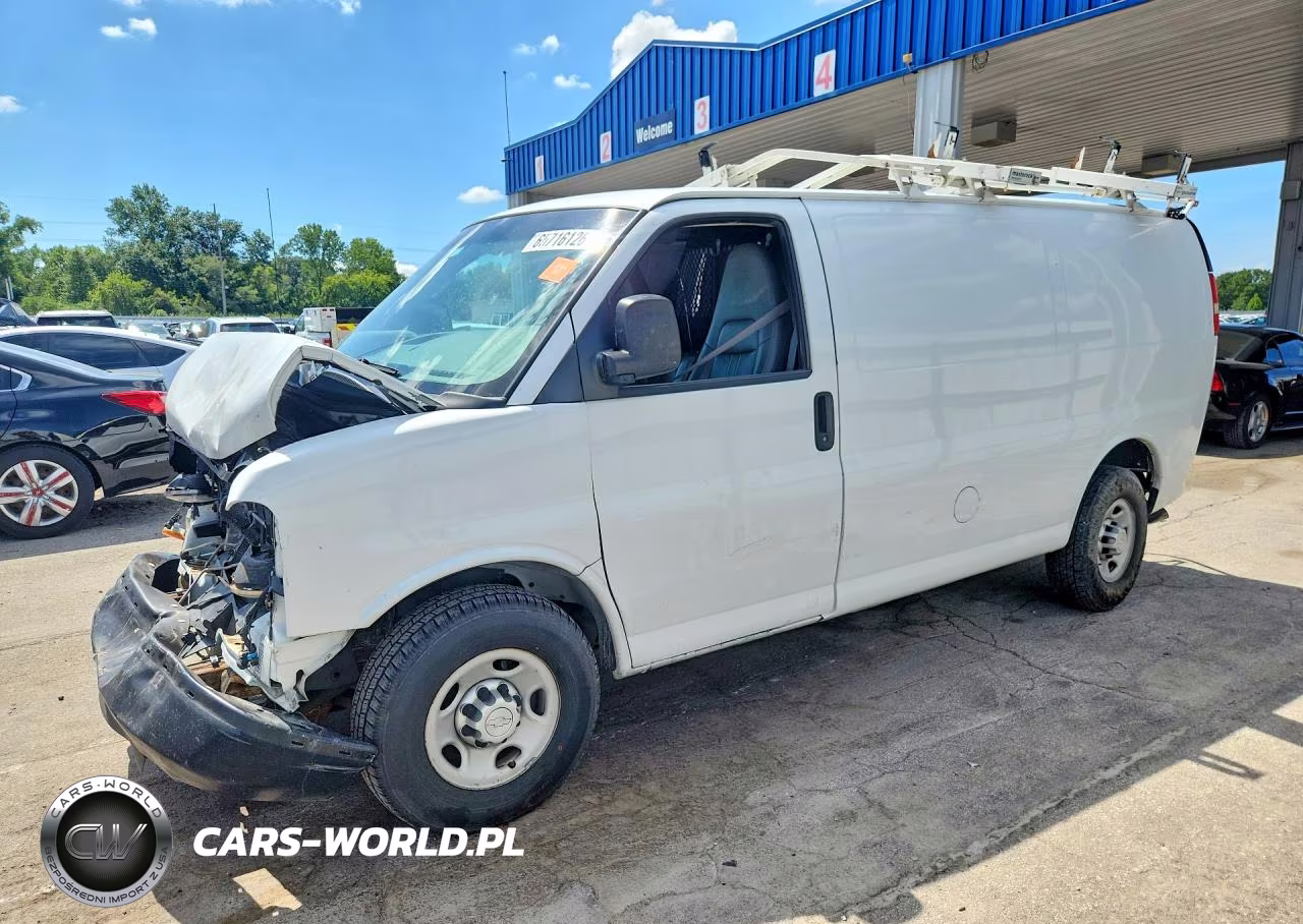 2014 Chevrolet Express G2500 VIN:1GCWGFBA2E1184552 - 1