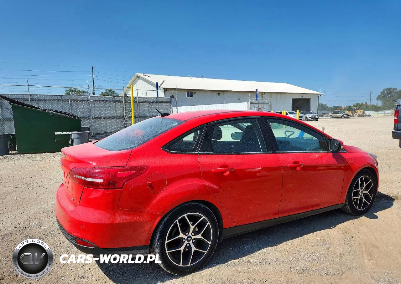 2017 Ford Focus Sel VIN:1FADP3H23HL264429 - 3