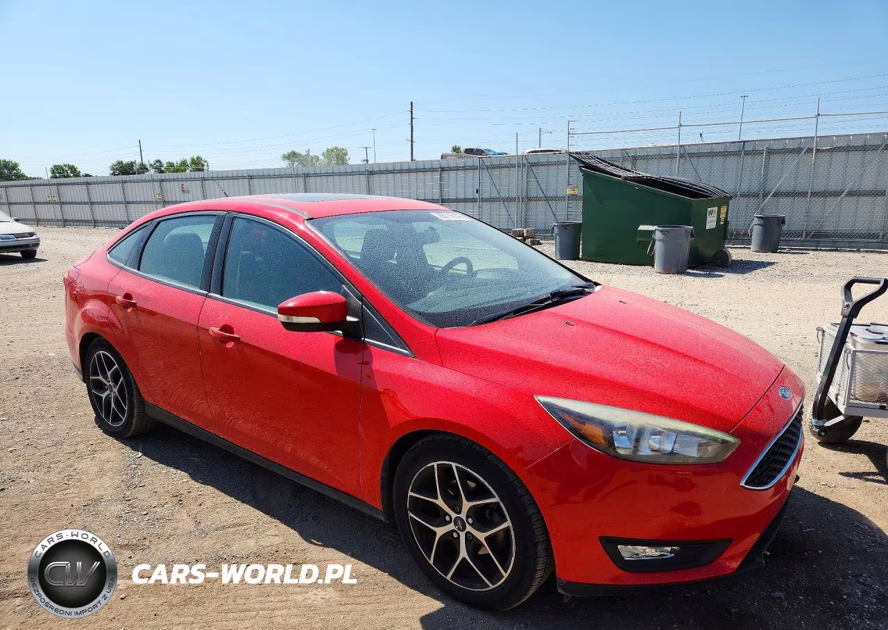 2017 Ford Focus Sel VIN:1FADP3H23HL264429 - 4
