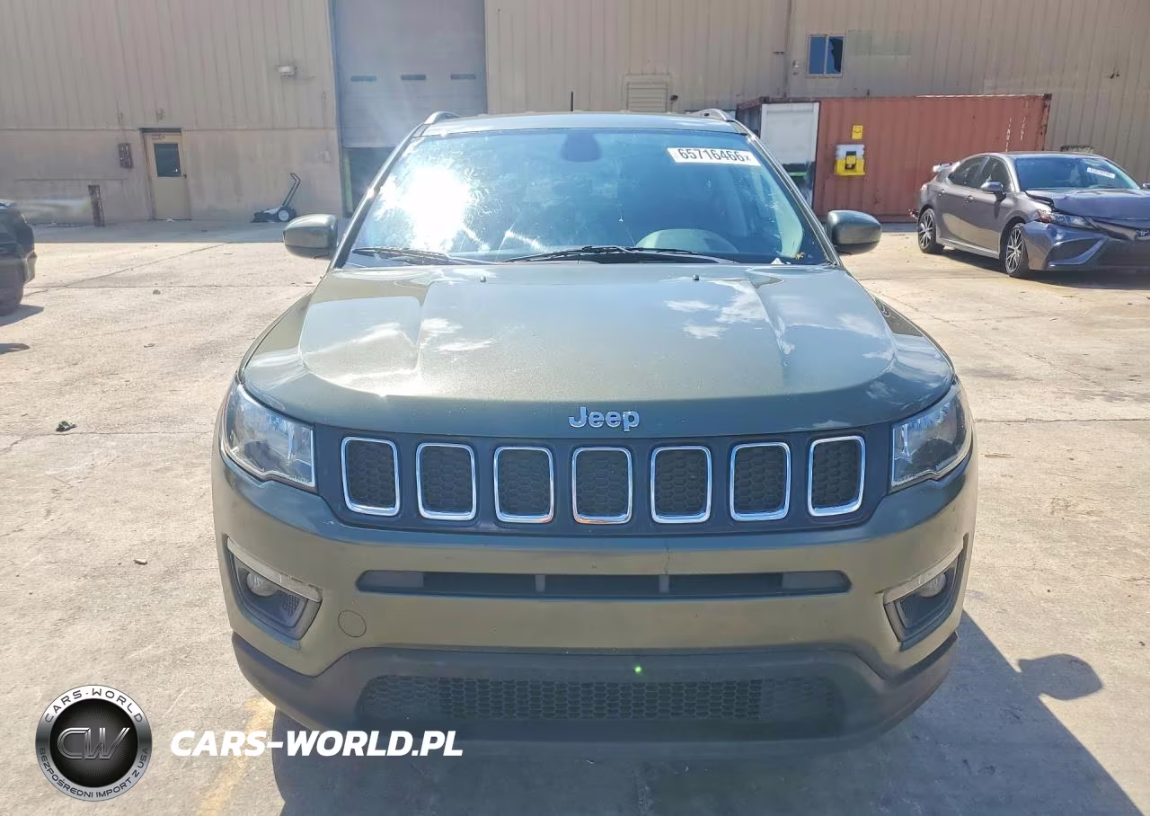 2018 Jeep Compass Latitude VIN:3C4NJCBBXJT227428 - 5