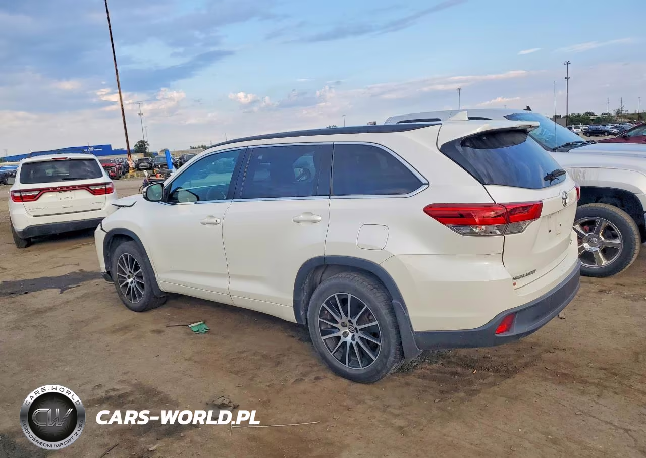 2018 Toyota Highlander Se VIN:5TDJZRFHXJS851801 - 2