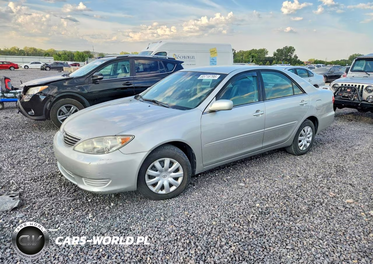 2005 Toyota Camry Le VIN:4T1BE30K55U060137 - 1