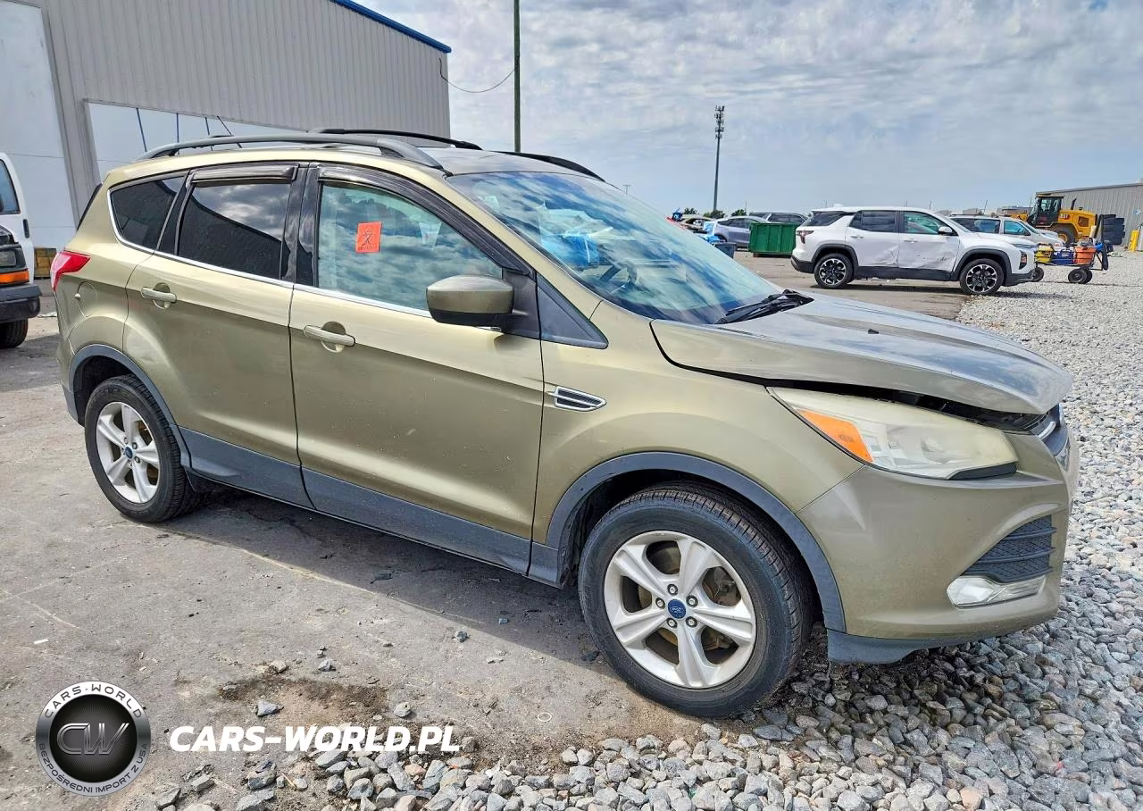 2013 Ford Escape Se VIN:1FMCU9G99DUB80342 - 4