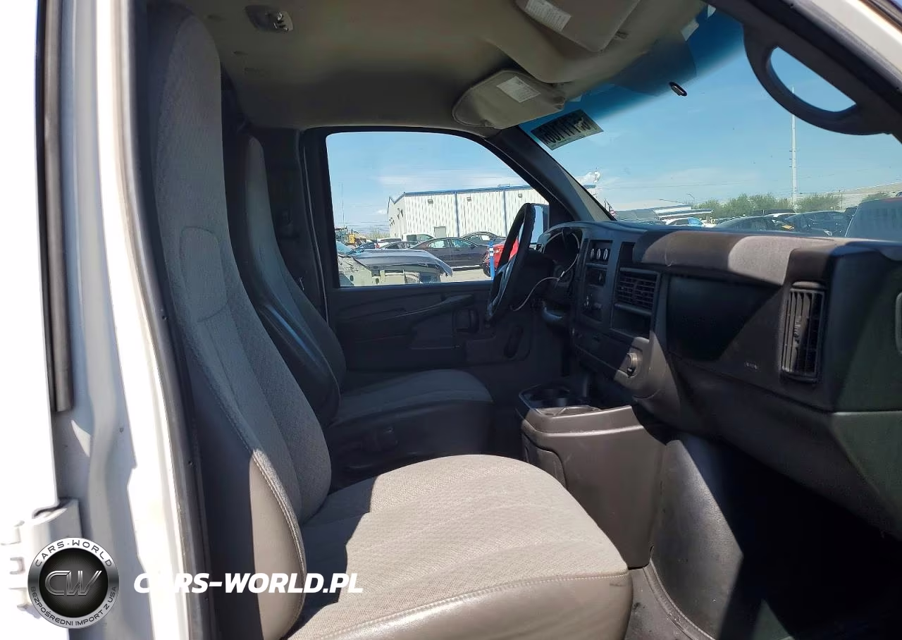 2011 Chevrolet Express G1500 VIN:1GCSGAF40B1135061 - 11