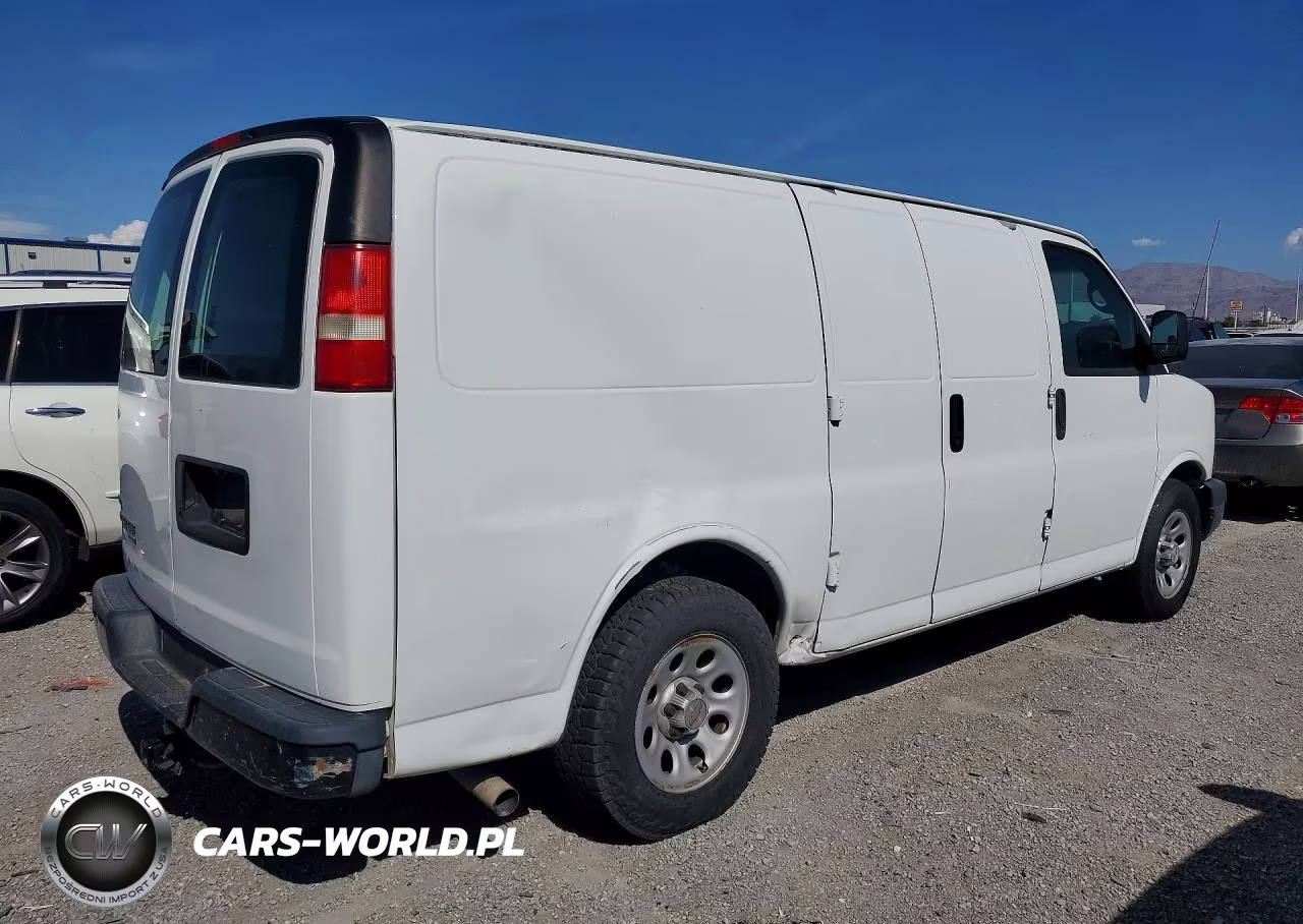 2011 Chevrolet Express G1500 VIN:1GCSGAF40B1135061 - 3