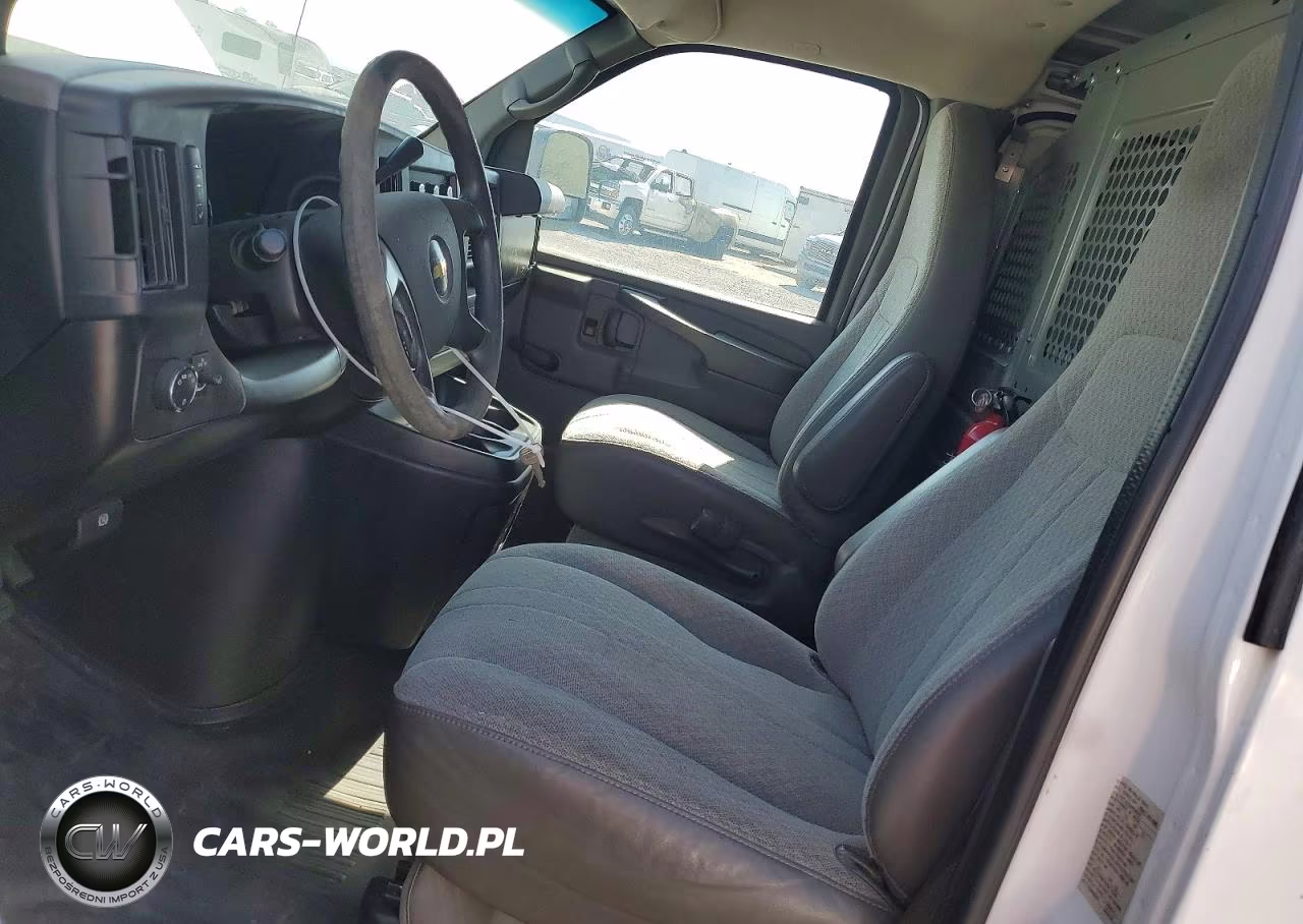 2011 Chevrolet Express G1500 VIN:1GCSGAF40B1135061 - 7