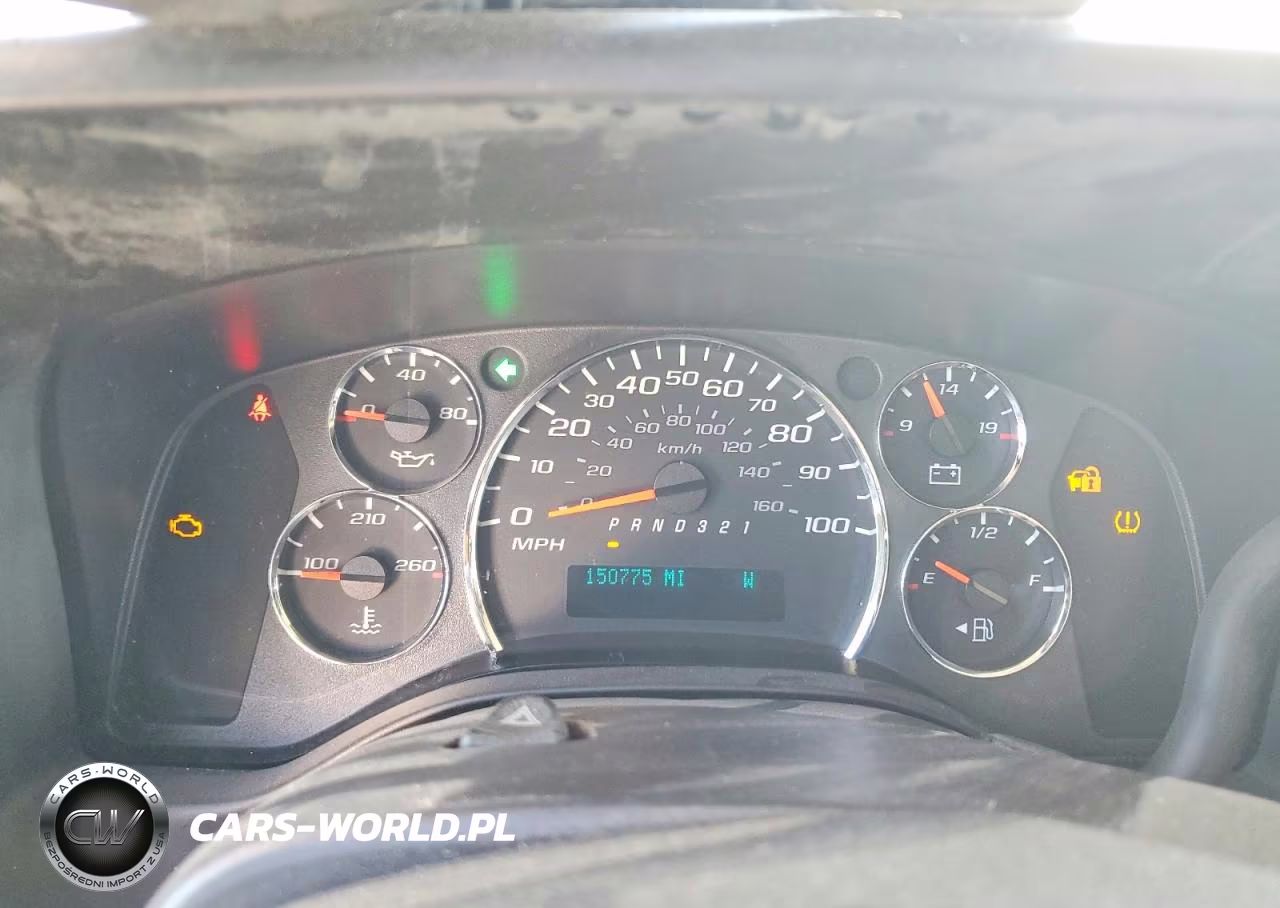 2011 Chevrolet Express G1500 VIN:1GCSGAF40B1135061 - 9