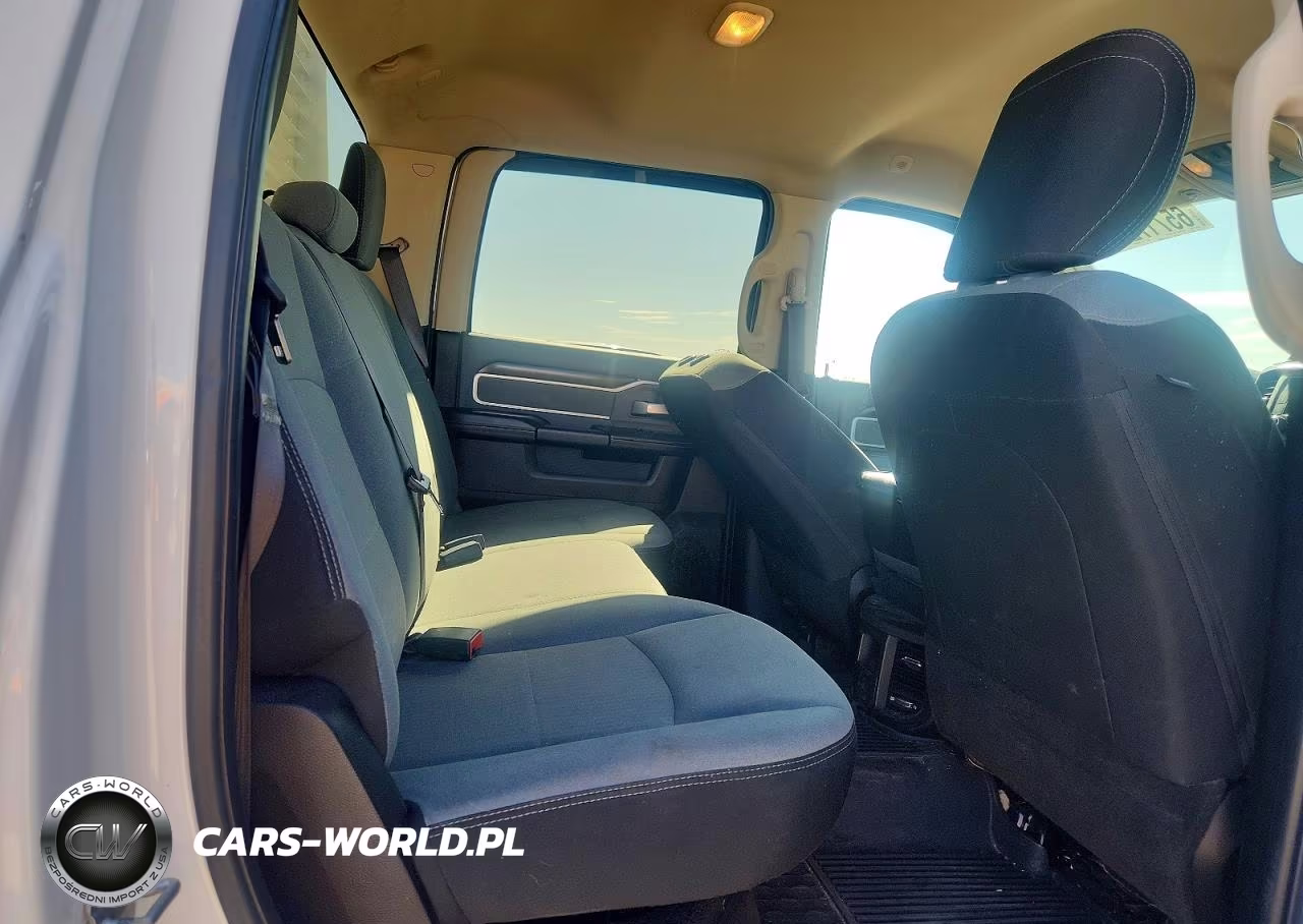 2019 Ram 2500 Big Horn VIN:3C6UR5DL1KG679159 - 10