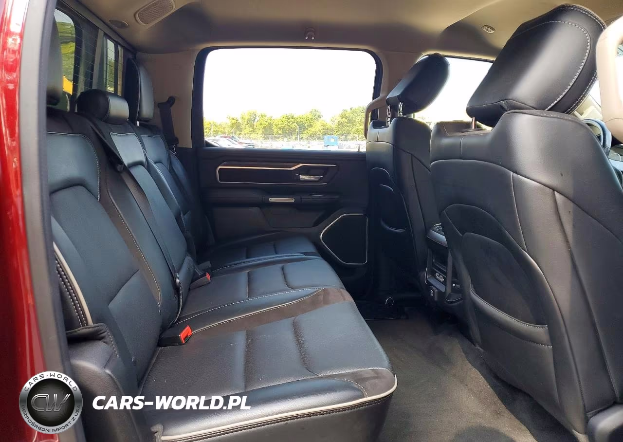 2019 Ram 1500 Laramie VIN:1C6SRFJT7KN786774 - 10