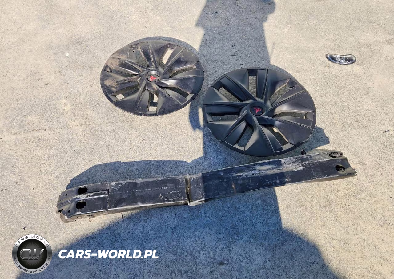 2023 Tesla Model Y VIN:7SAYGDEE8PA163162 - 12