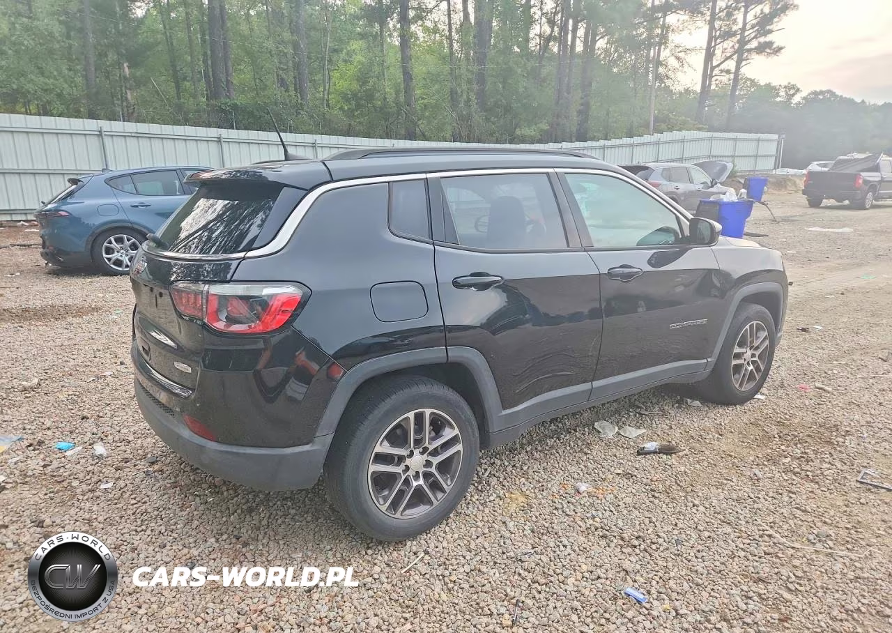 2017 Jeep Compass Latitude VIN:3C4NJCBB5HT632543 - 3