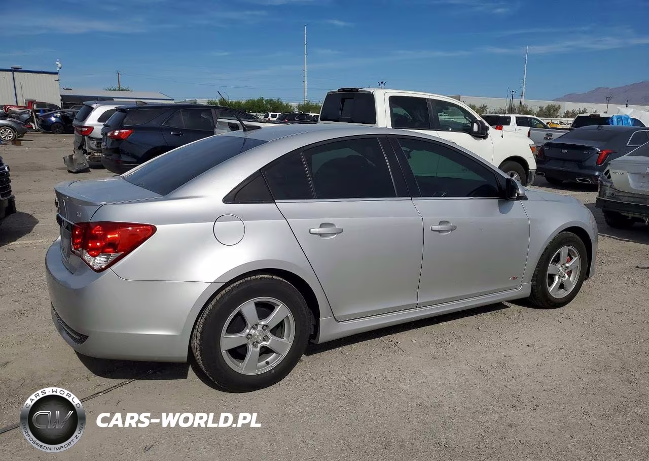 2014 Chevrolet Cruze Lt VIN:1G1PC5SB2E7472645 - 3
