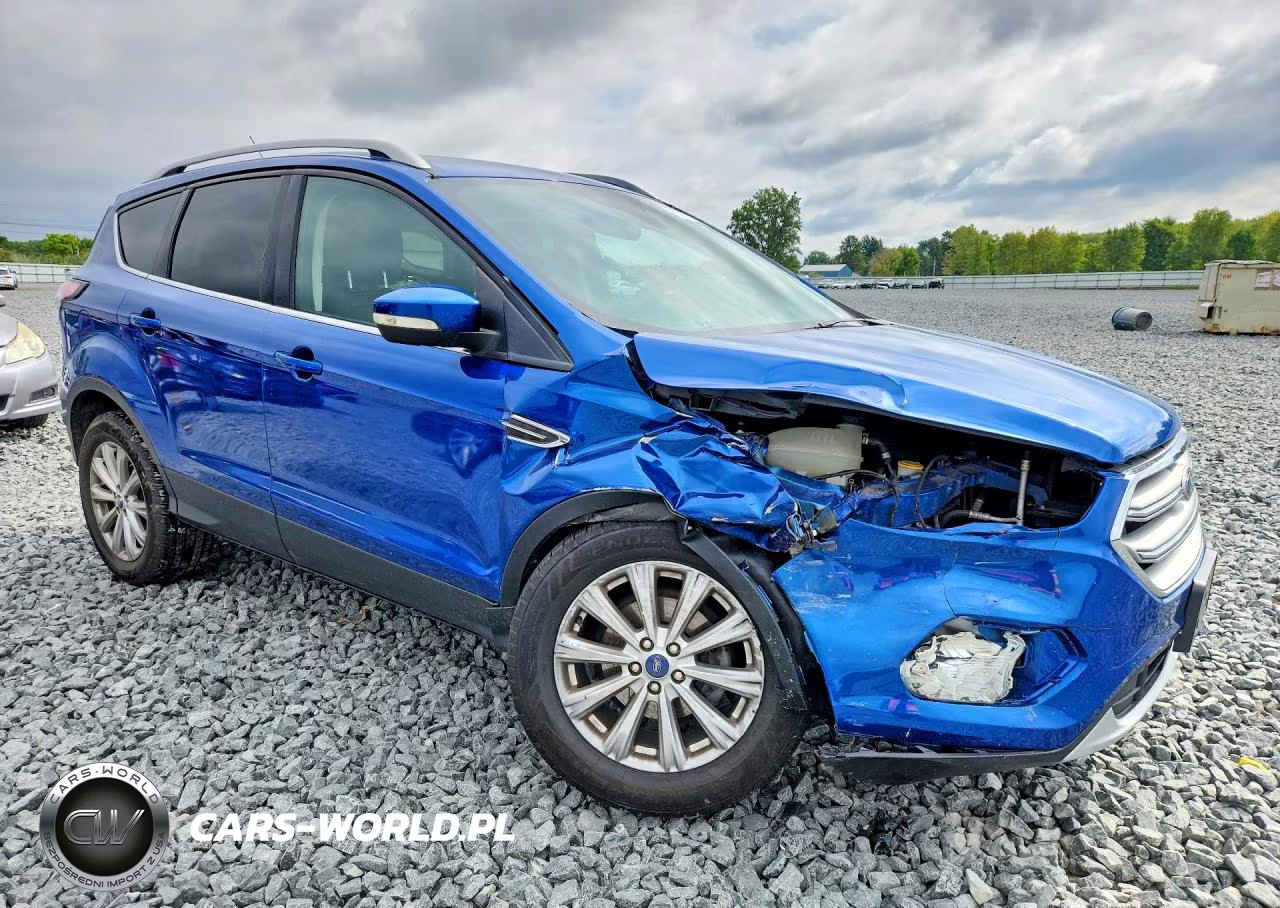 2017 Ford Escape Titanium VIN:1FMCU0JD5HUC09138 - 4