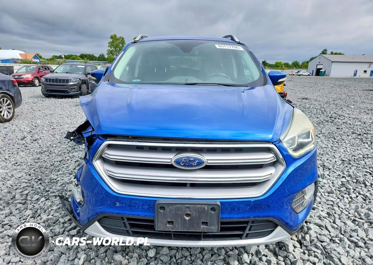2017 Ford Escape Titanium VIN:1FMCU0JD5HUC09138 - 5