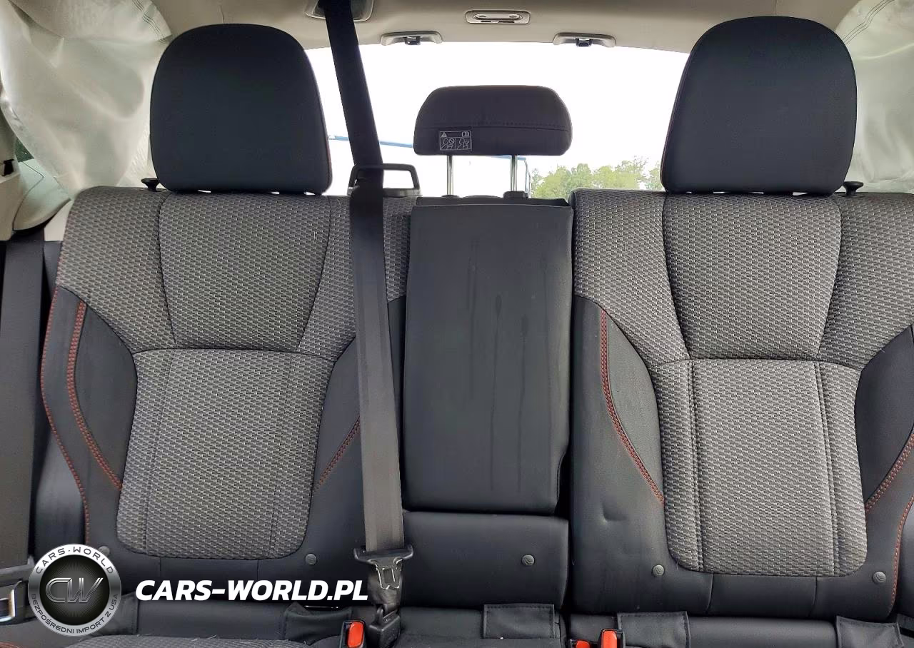 2024 Subaru Forester Sport VIN:JF2SKAGCXRH457407 - 10