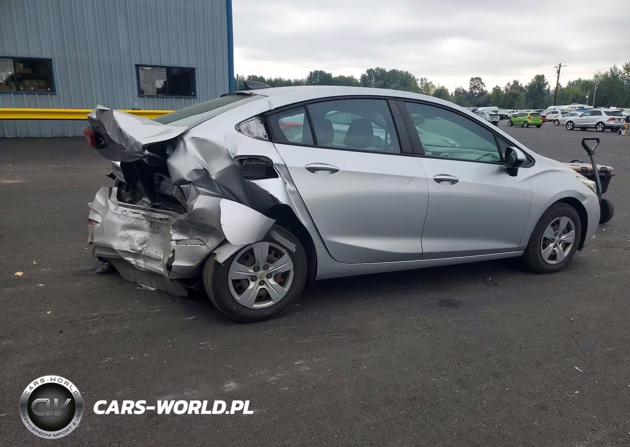 2018 Chevrolet Cruze Ls VIN:1G1BC5SMXJ7145139 - 3