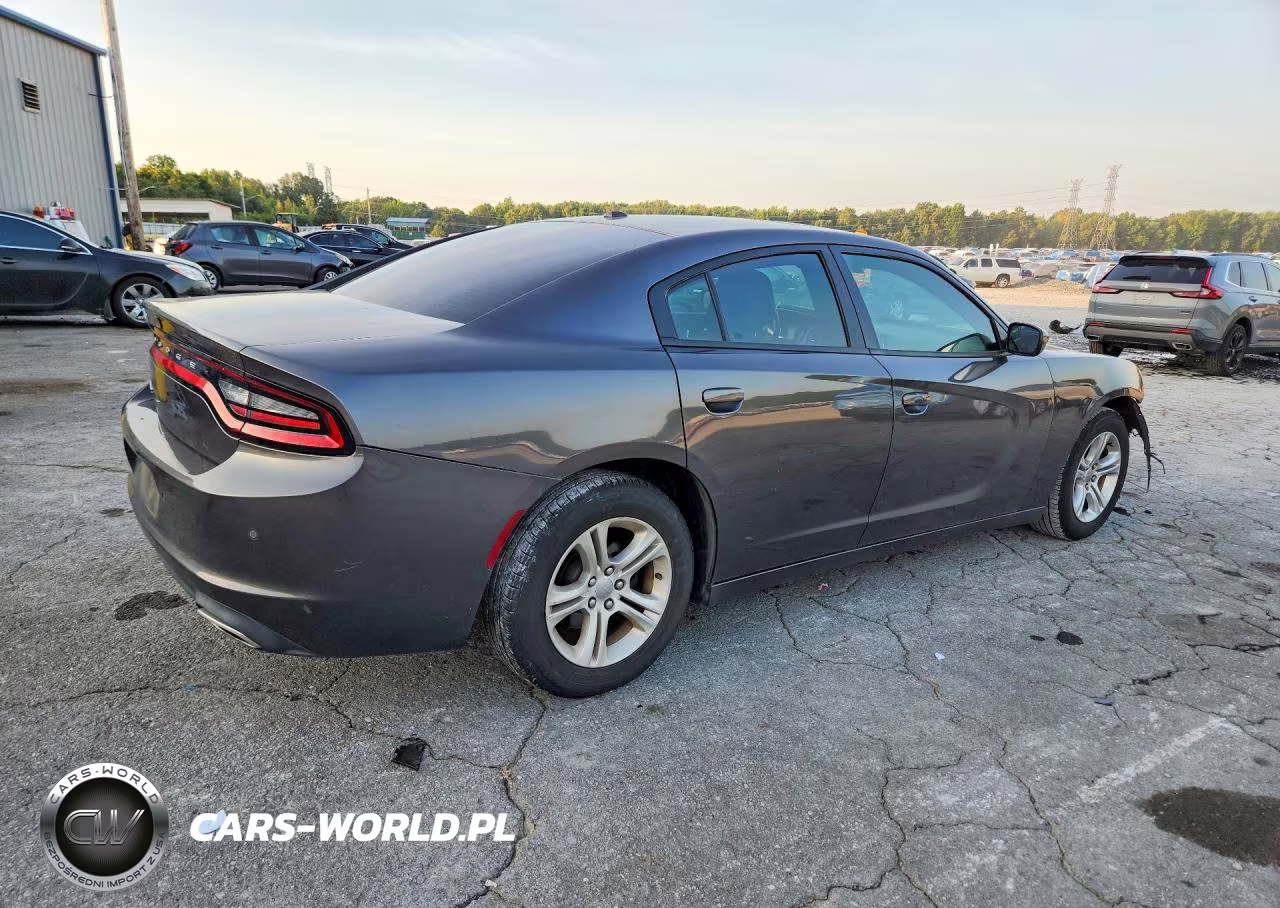 2019 Dodge Charger Sxt VIN:2C3CDXBG6KH728106 - 3