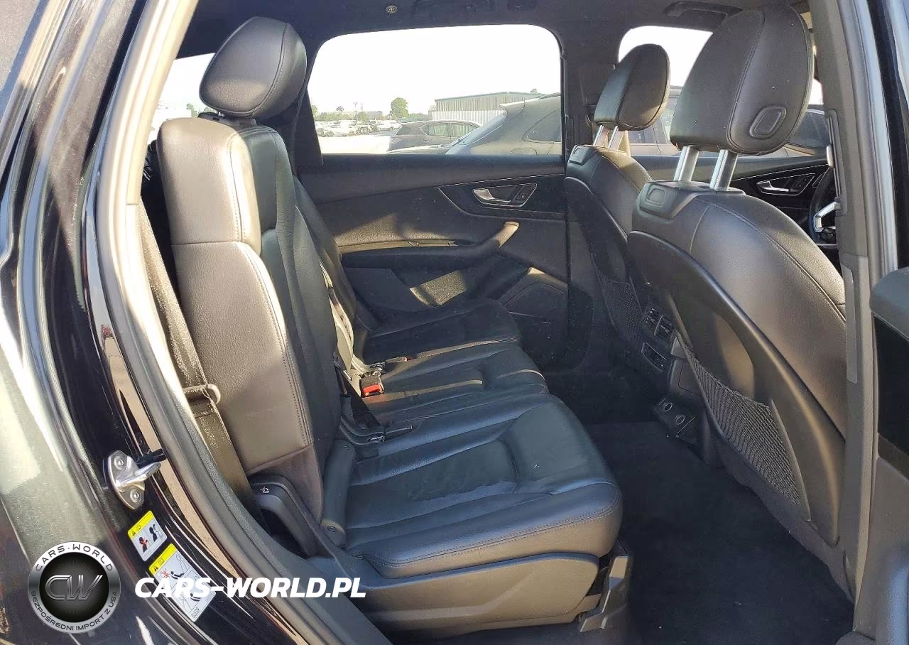 2017 Audi Q7 Premium Plus VIN:WA1LAAF72HD023816 - 11