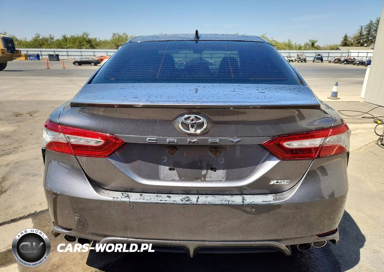 2018 Toyota Camry Xse VIN:4T1B61HKXJU562738 - 6