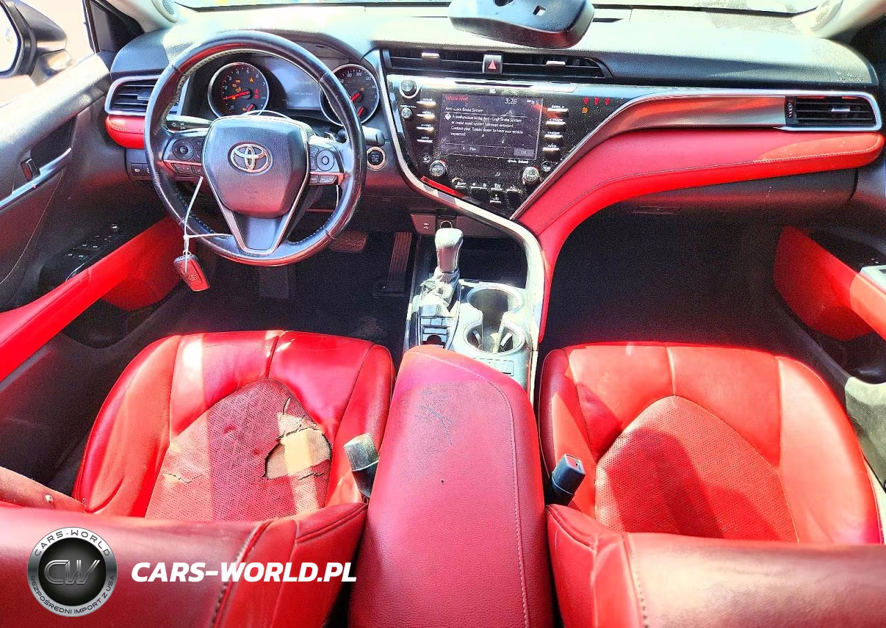 2018 Toyota Camry Xse VIN:4T1B61HKXJU562738 - 8
