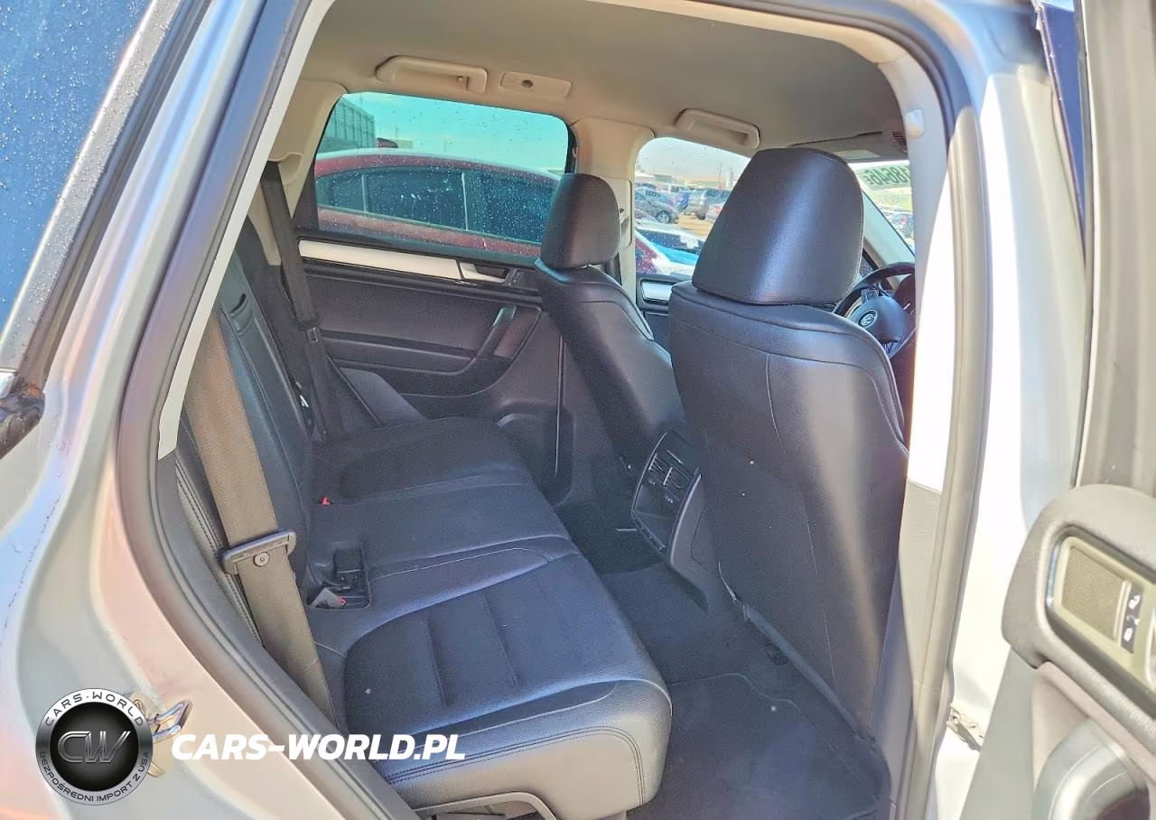 2012 Volkswagen Touareg V6 Tdi VIN:WVGEK9BP2CD012125 - 11