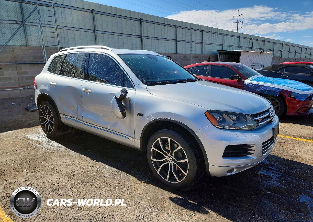 2012 Volkswagen Touareg V6 Tdi VIN:WVGEK9BP2CD012125 - 4