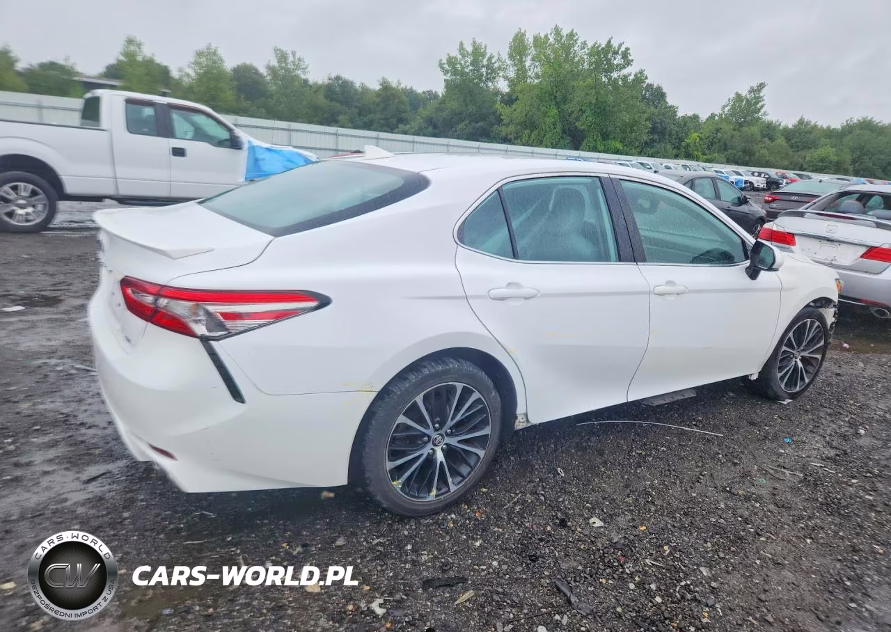 2019 Toyota Camry Se VIN:4T1B11HK2KU825238 - 3
