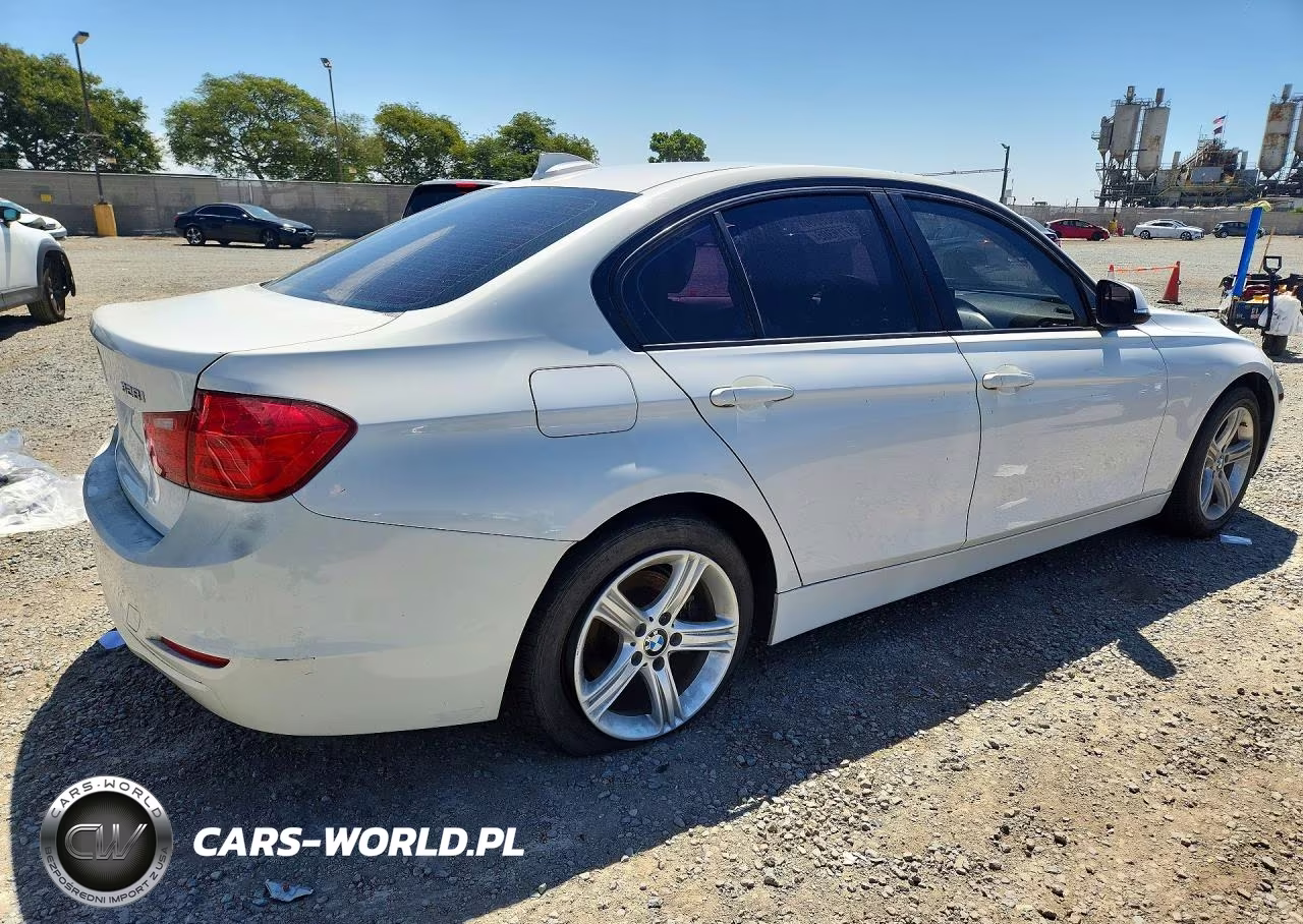 2012 BMW 328 I VIN:WBA3A5C56CF343747 - 3