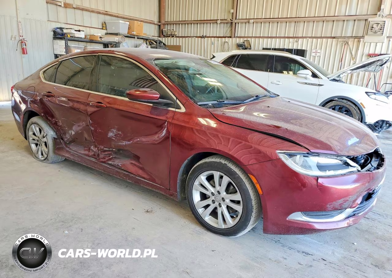 2015 Chrysler 200 Limited VIN:1C3CCCAB1FN747645 - 4