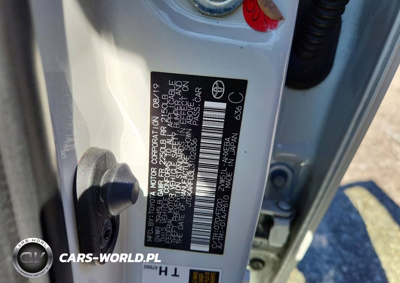 2020 Toyota Prius Le VIN:JTDKARFU3L3102836 - 12