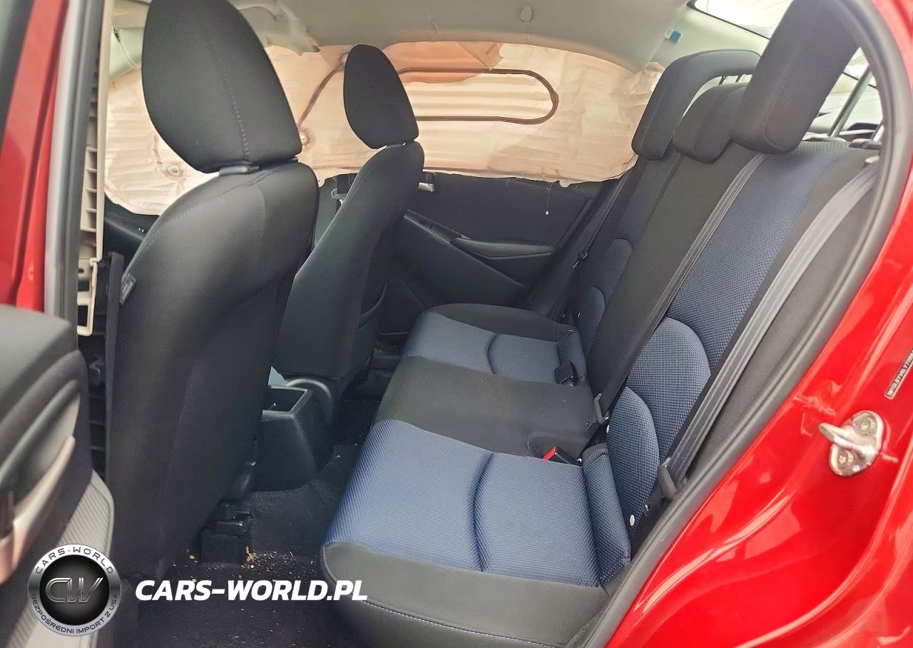 2020 Toyota Yaris Le VIN:3MYDLBYV6LY711864 - 10