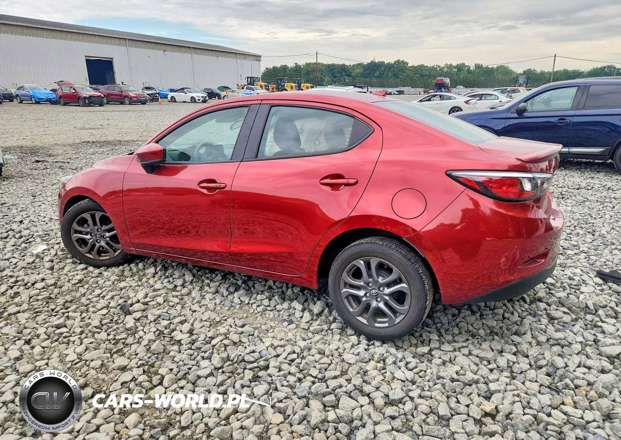 2020 Toyota Yaris Le VIN:3MYDLBYV6LY711864 - 2