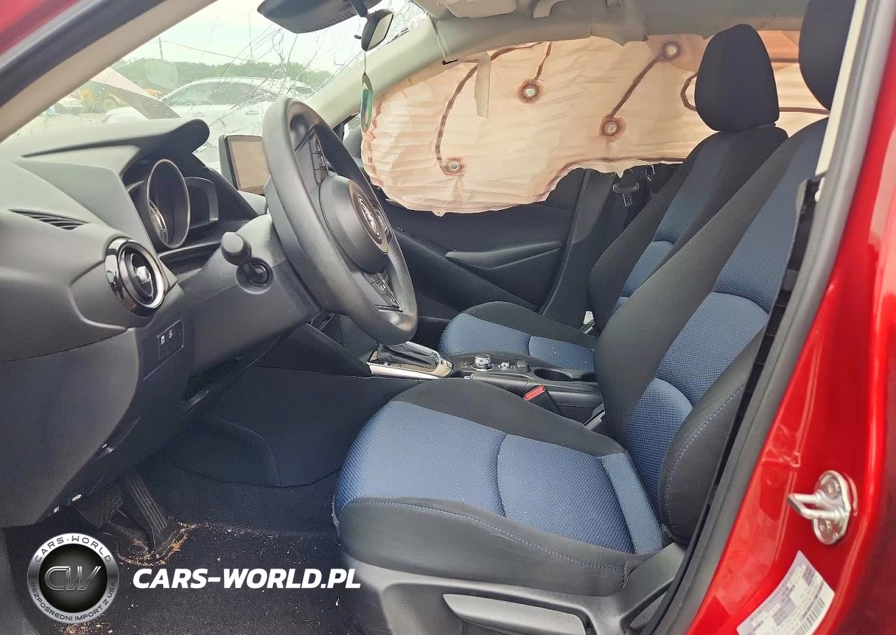 2020 Toyota Yaris Le VIN:3MYDLBYV6LY711864 - 7