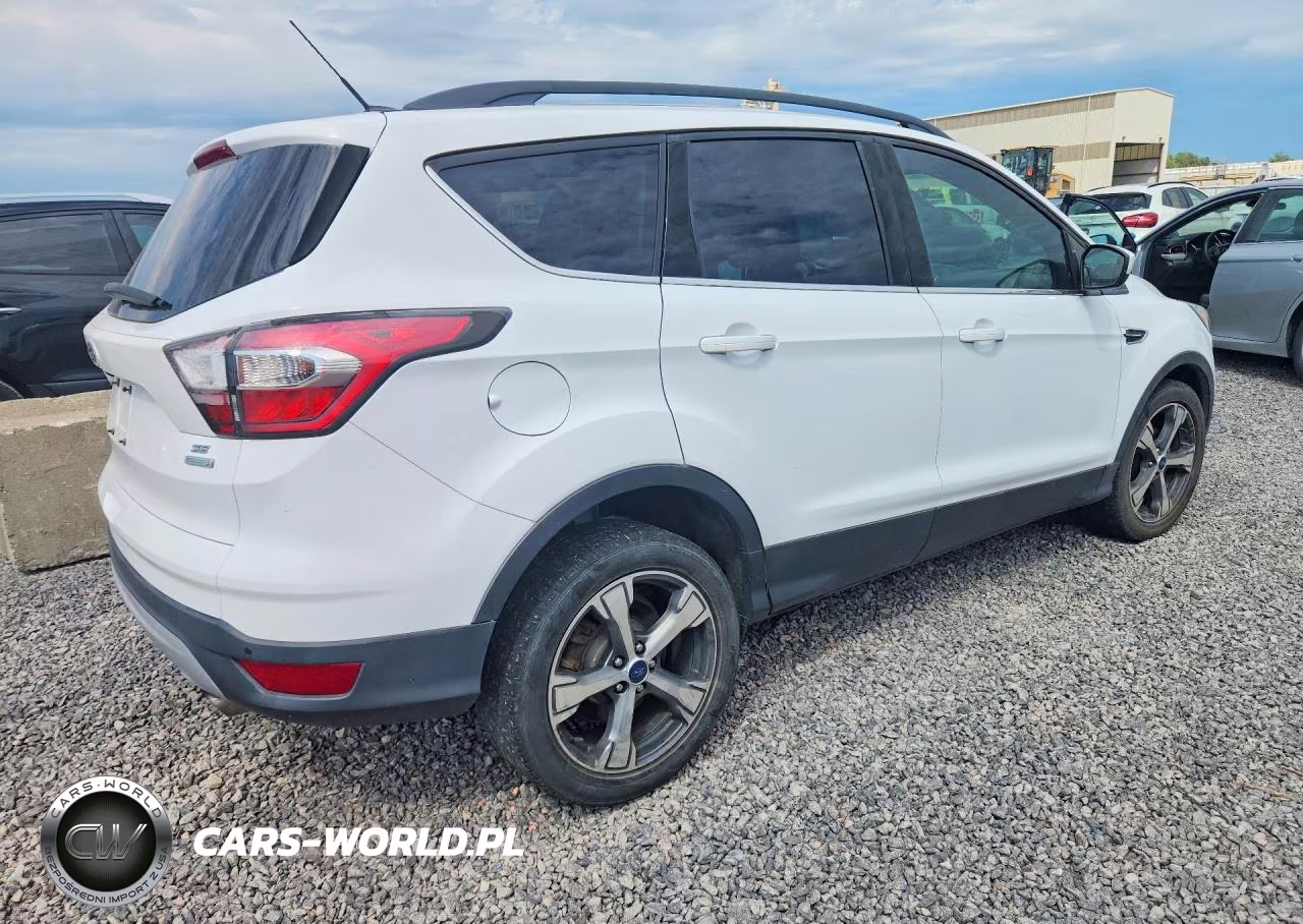 2017 Ford Escape Se VIN:1FMCU0GD2HUB20540 - 3