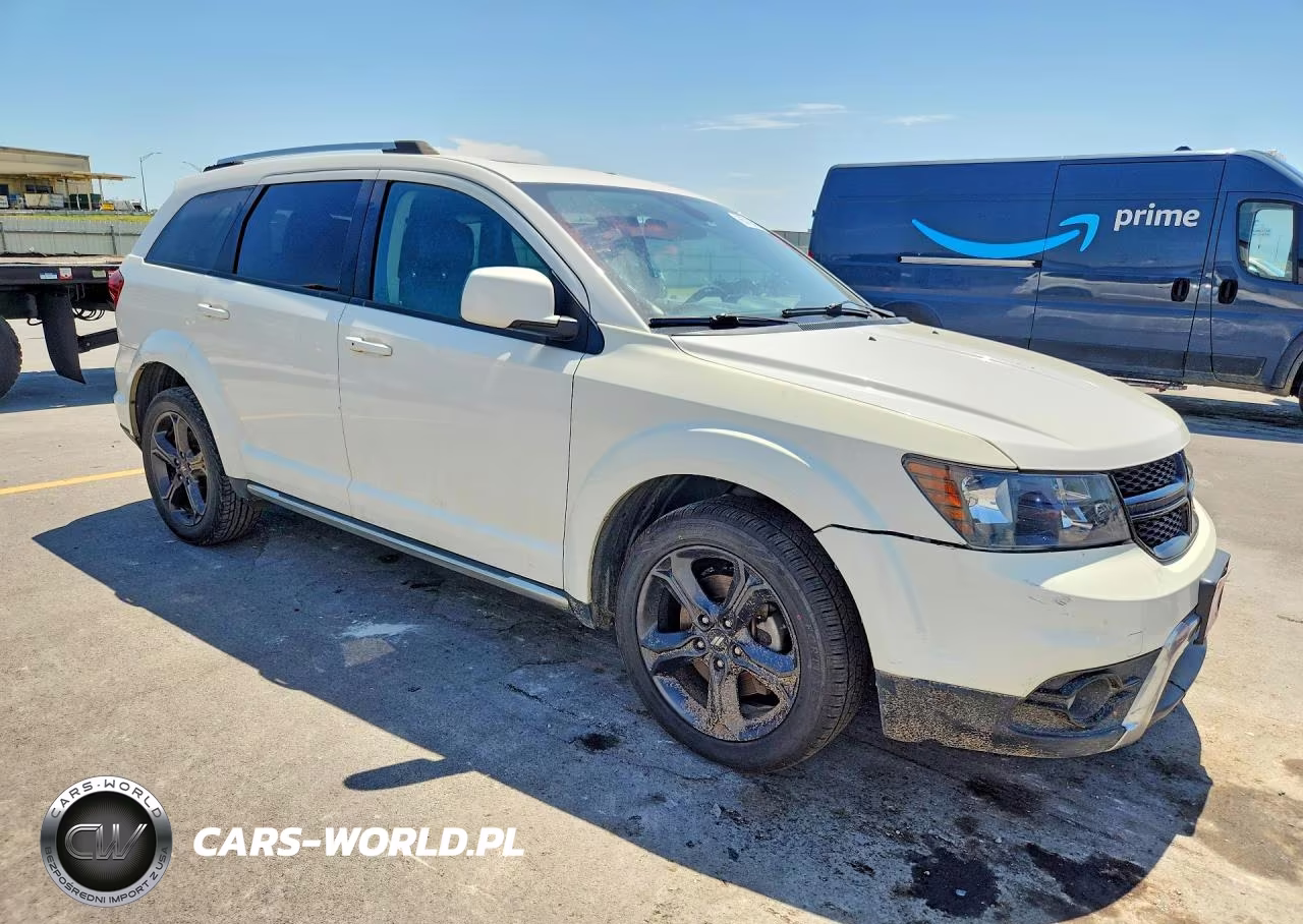 2020 Dodge Journey Crossroad VIN:3C4PDCGB7LT188647 - 4