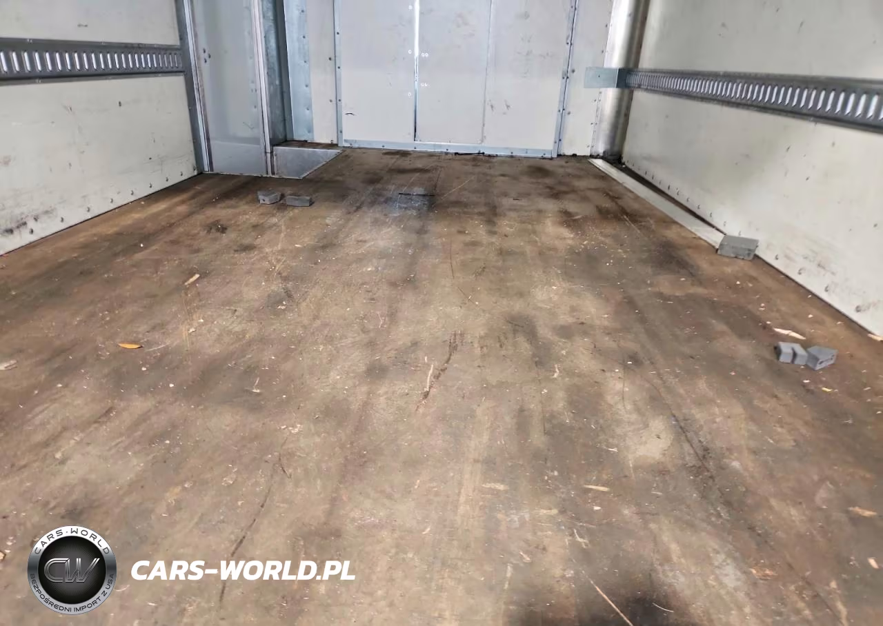 2021 Ford E350 Box Truck VIN:1FDWE3FN5MDC06344 - 11