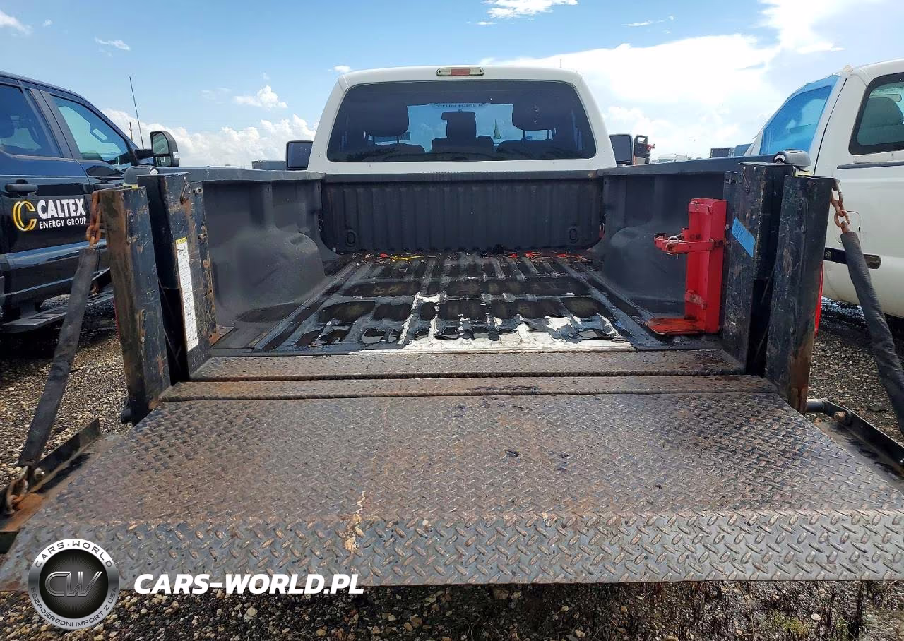 2016 Ford F250 Super Duty VIN:1FTBF2A69GEB13139 - 10