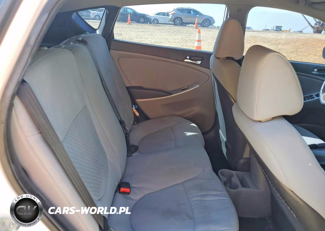 2013 Hyundai Accent Se VIN:KMHCU5AE7DU133812 - 10