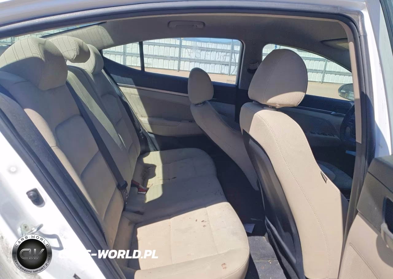 2018 Hyundai Elantra Sel VIN:5NPD84LF6JH228588 - 10
