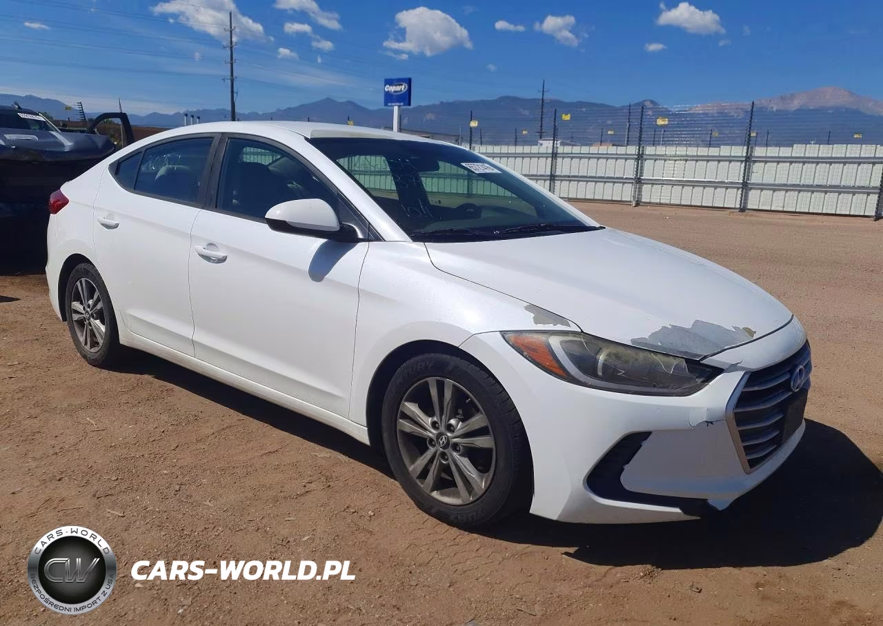 2018 Hyundai Elantra Sel VIN:5NPD84LF6JH228588 - 4